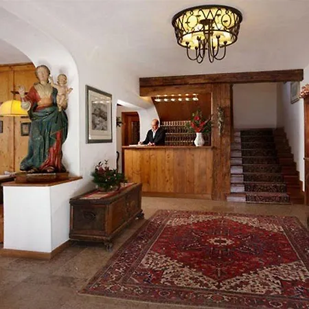 Otel Menardi