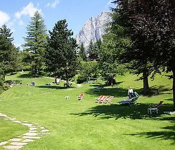 Menardi Otel 3*